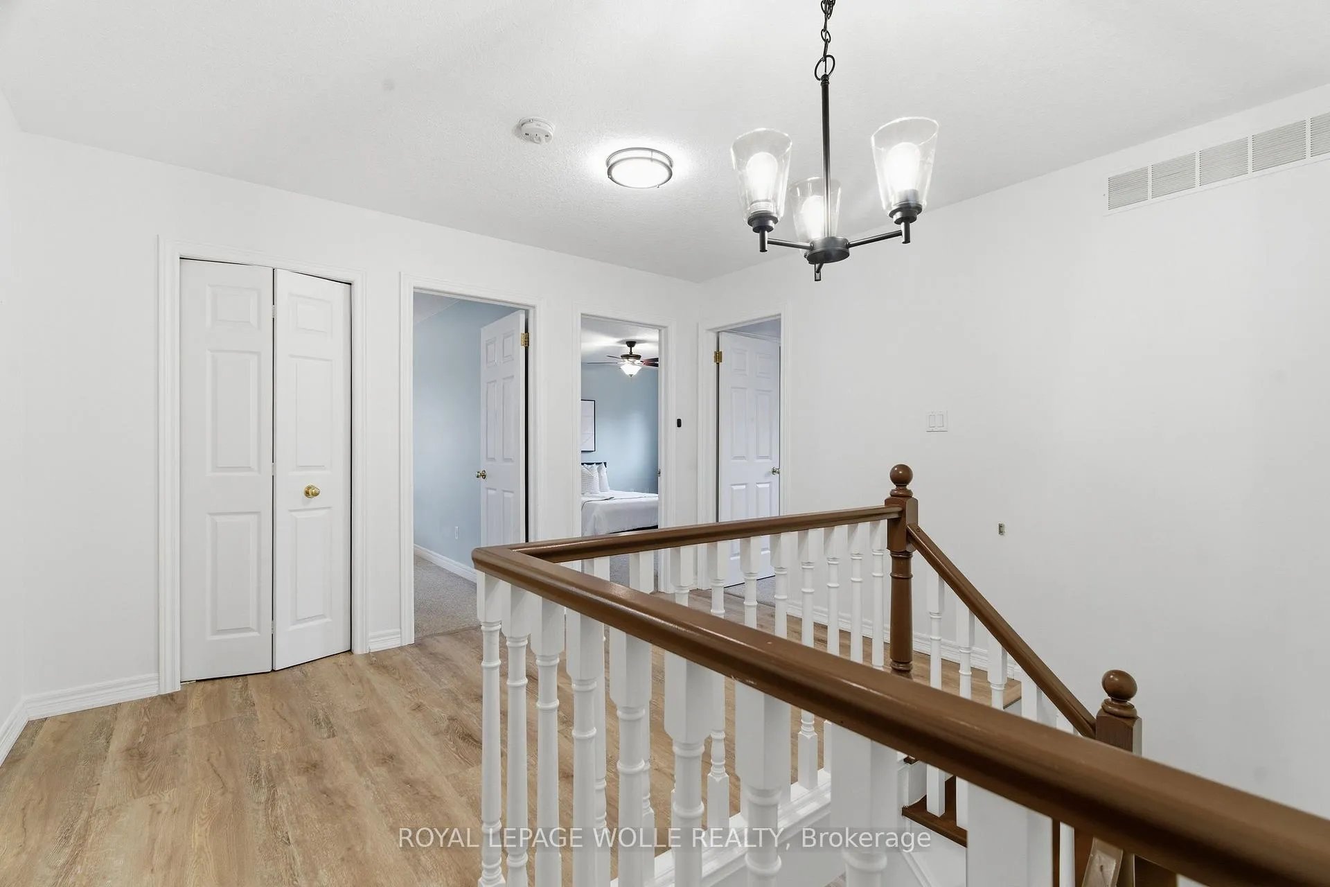 Photo 23 of 43 Ardwood Place, Kitchener — HOMEH
