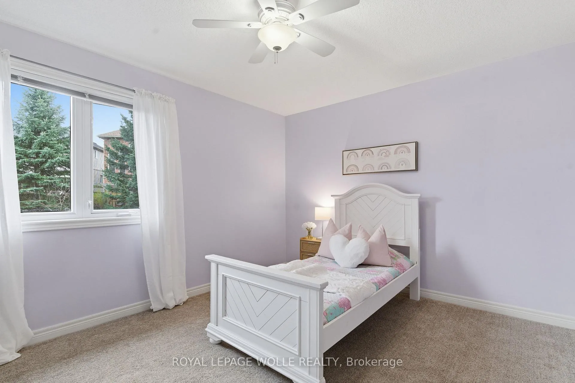 Photo 24 of 43 Ardwood Place, Kitchener — HOMEH