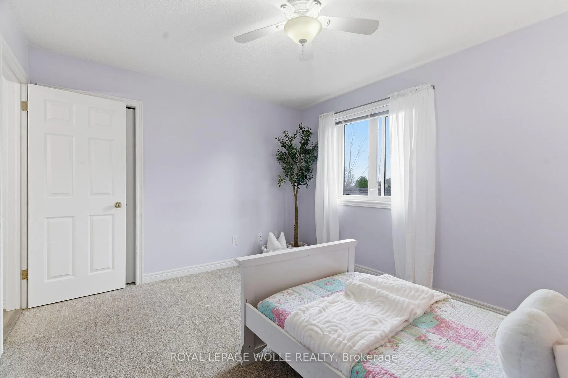 Photo 25 of 43 Ardwood Place, Kitchener — HOMEH