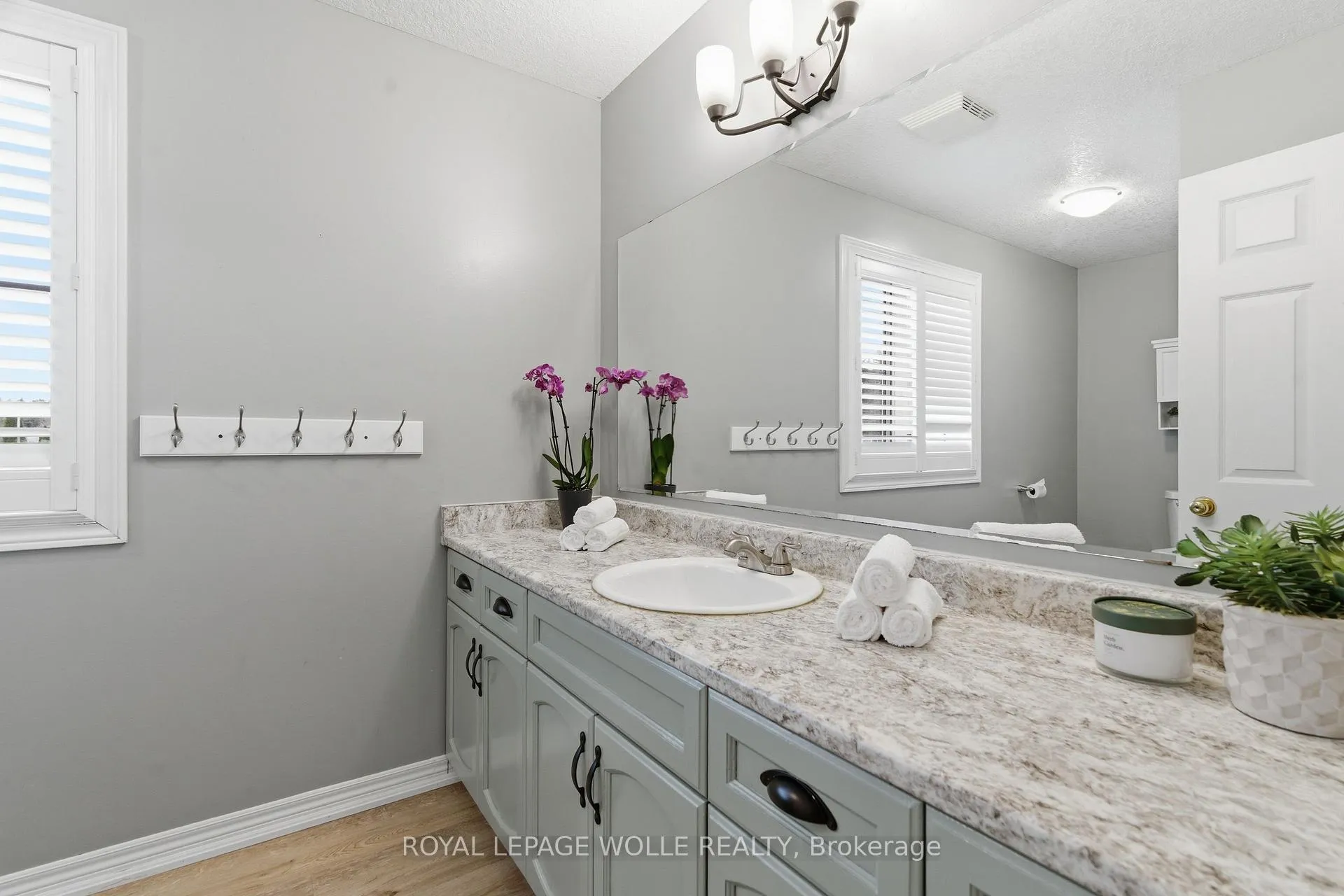 Photo 31 of 43 Ardwood Place, Kitchener — HOMEH