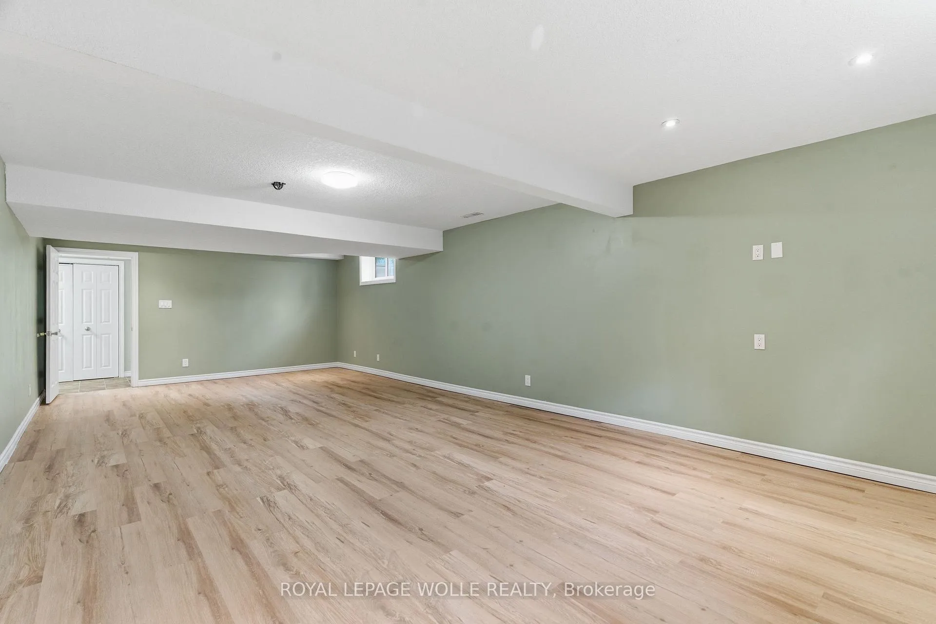 Photo 41 of 43 Ardwood Place, Kitchener — HOMEH