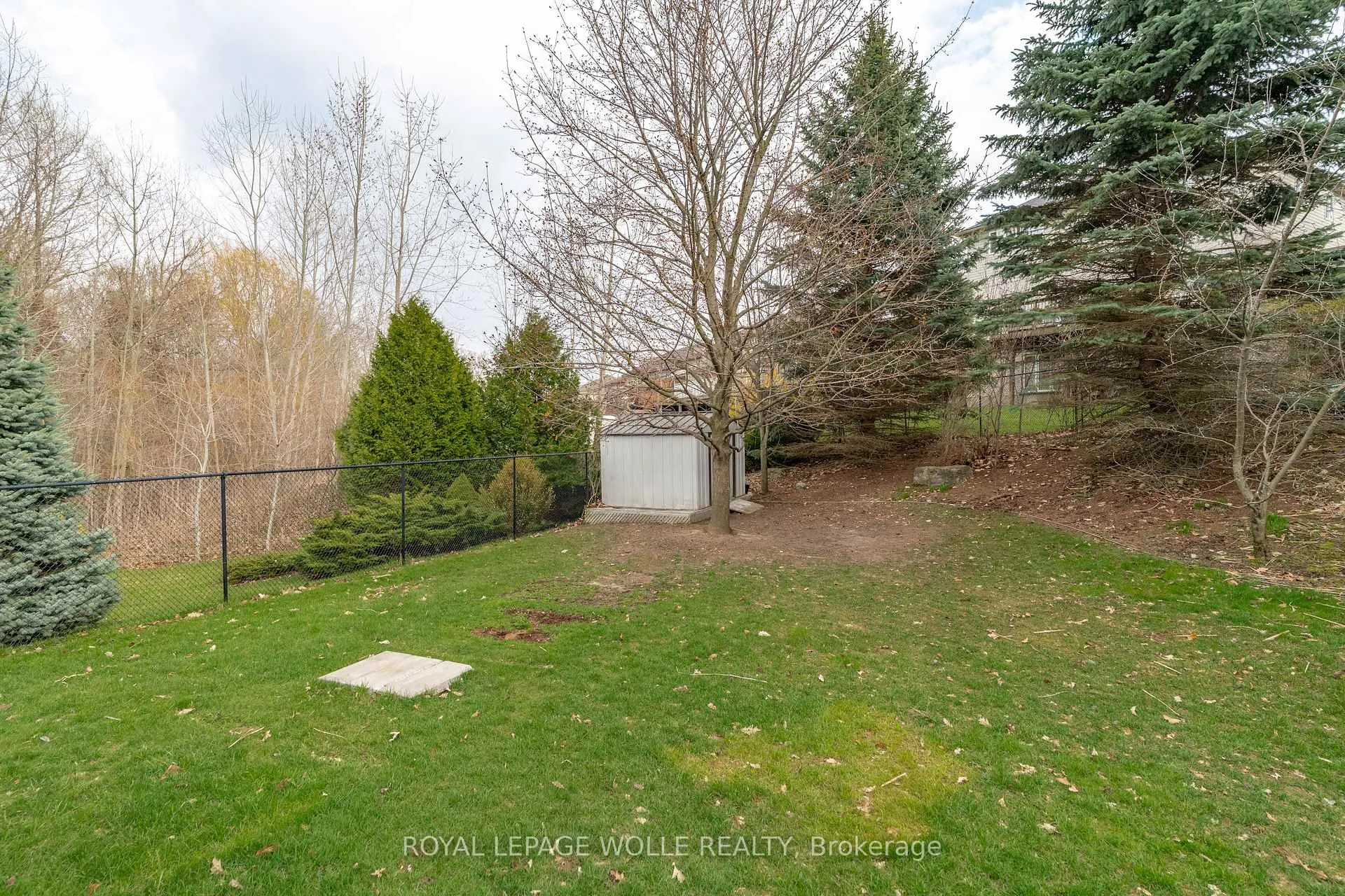 Photo 44 of 43 Ardwood Place, Kitchener — HOMEH
