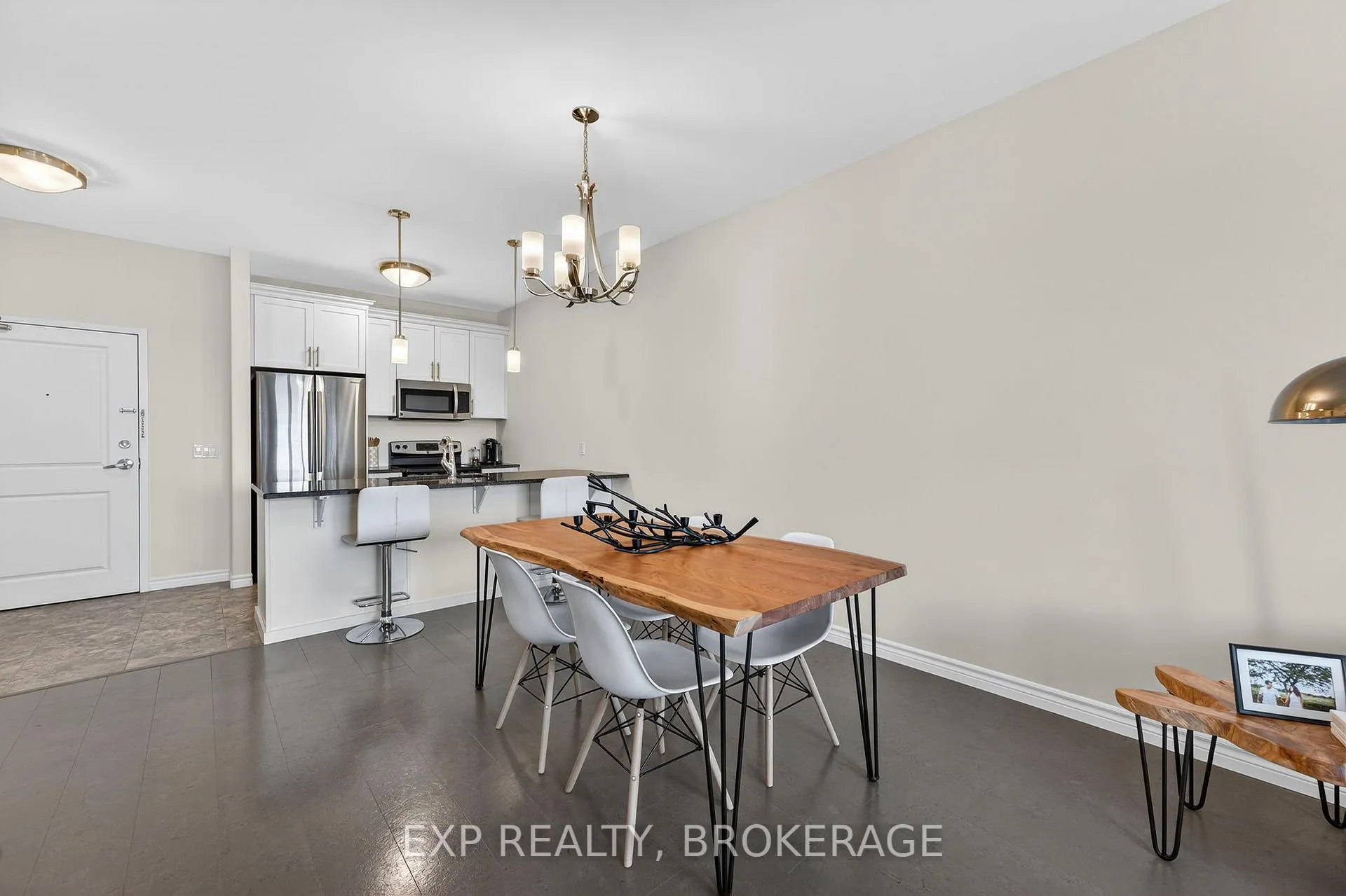 Photo 7 of Unit 301, 740 Augusta Drive, Kingston, City Northwest — HOMEH