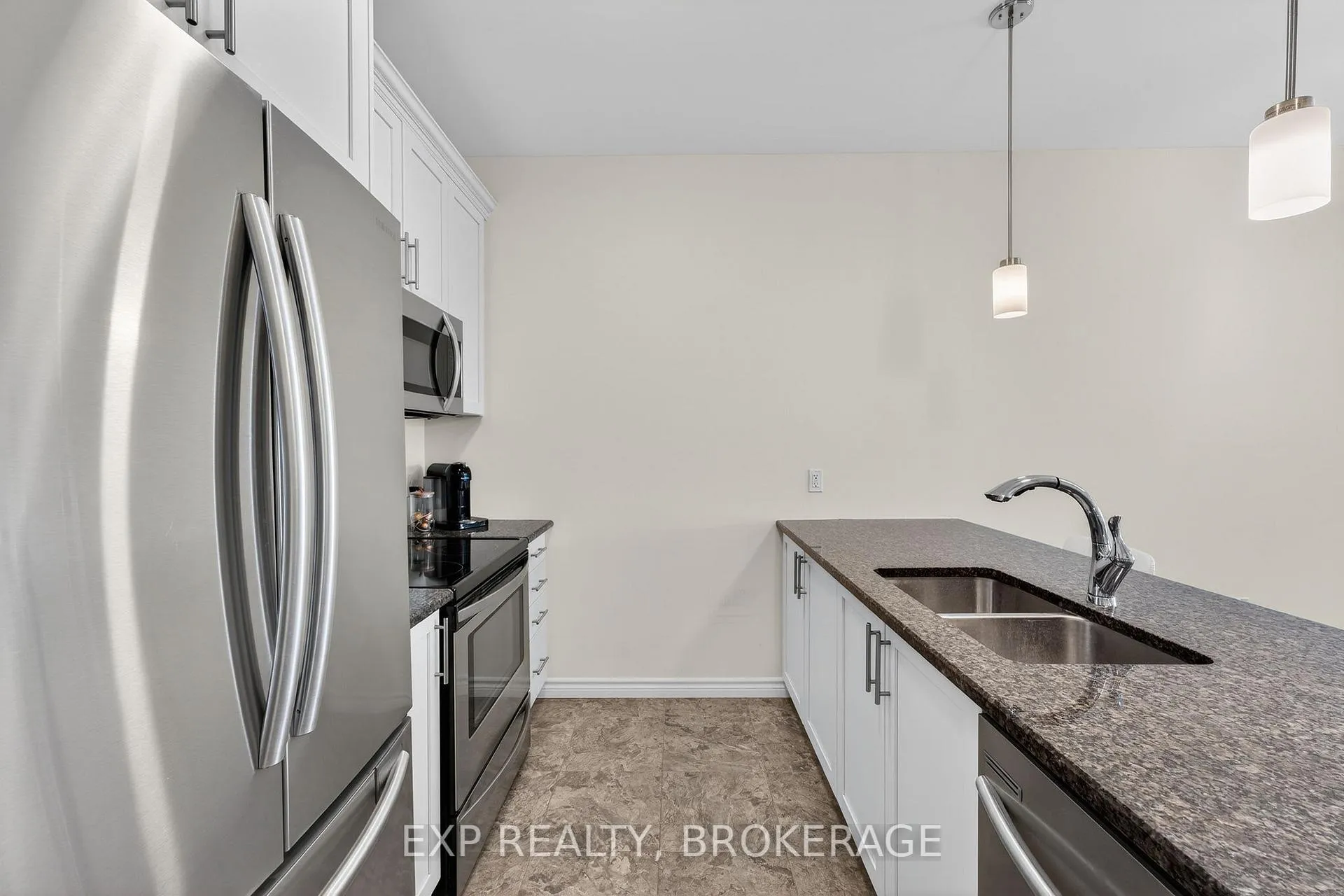 Photo 8 of Unit 301, 740 Augusta Drive, Kingston, City Northwest — HOMEH