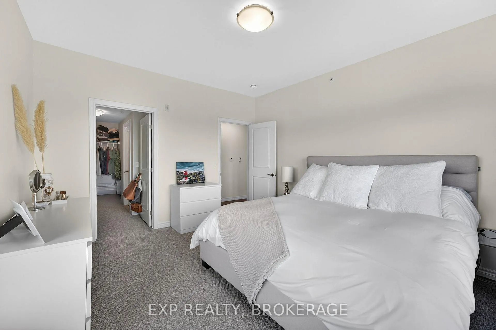 Photo 13 of Unit 301, 740 Augusta Drive, Kingston, City Northwest — HOMEH