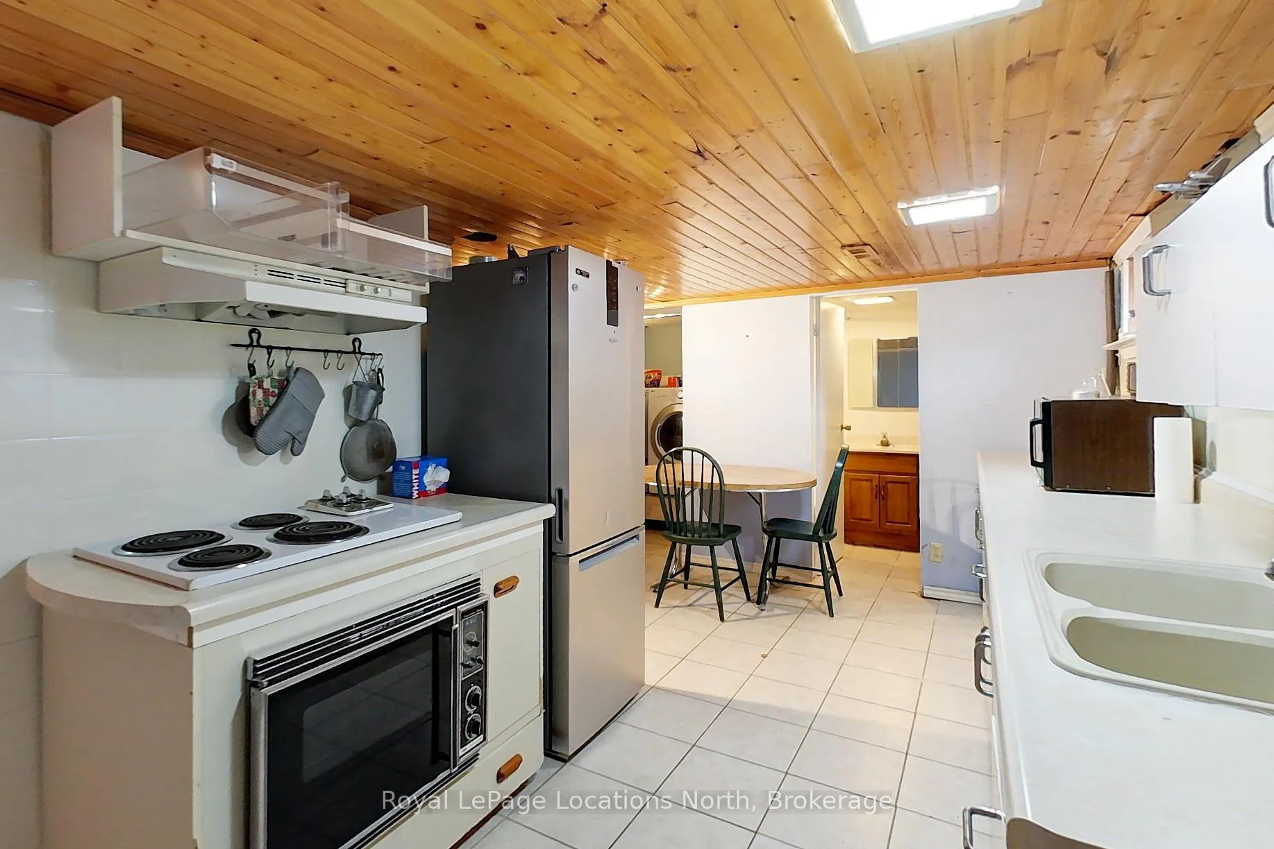 Photo 25 of 138268 Grey 112 Road, Meaford — HOMEH