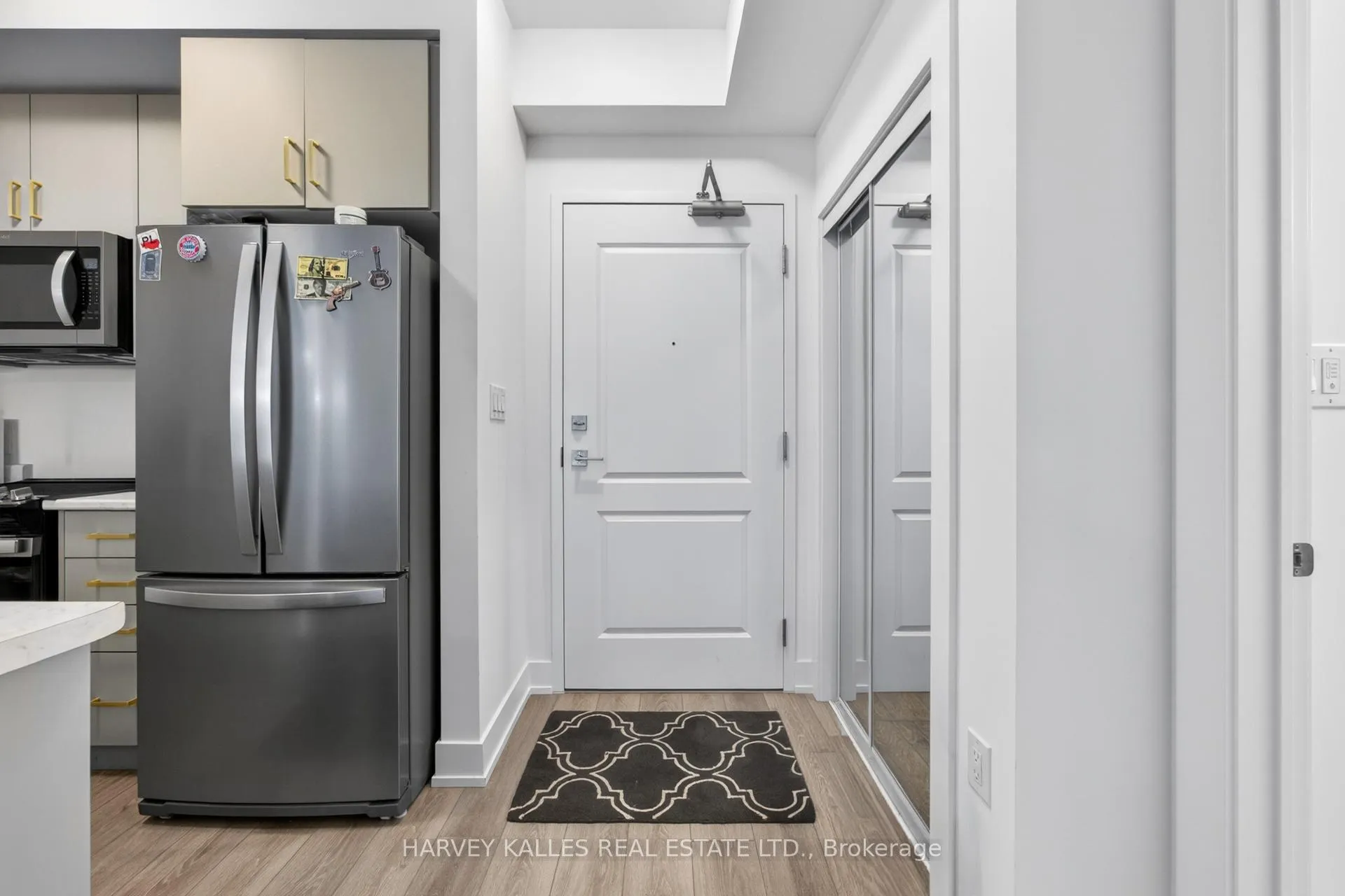 Photo 5 of Unit 431, 460 Dundas Street W, Hamilton, Waterdown — HOMEH