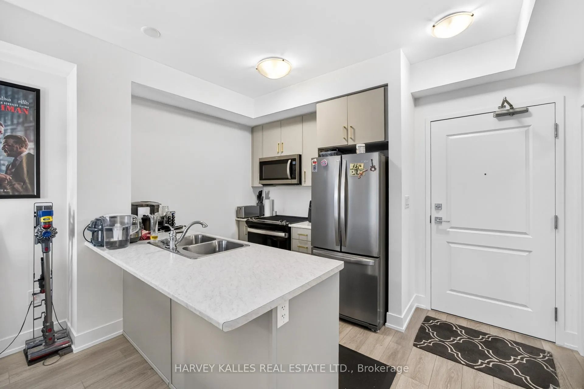 Photo 7 of Unit 431, 460 Dundas Street W, Hamilton, Waterdown — HOMEH