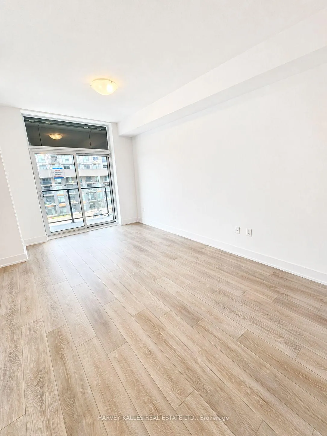 Photo 12 of Unit 431, 460 Dundas Street W, Hamilton, Waterdown — HOMEH