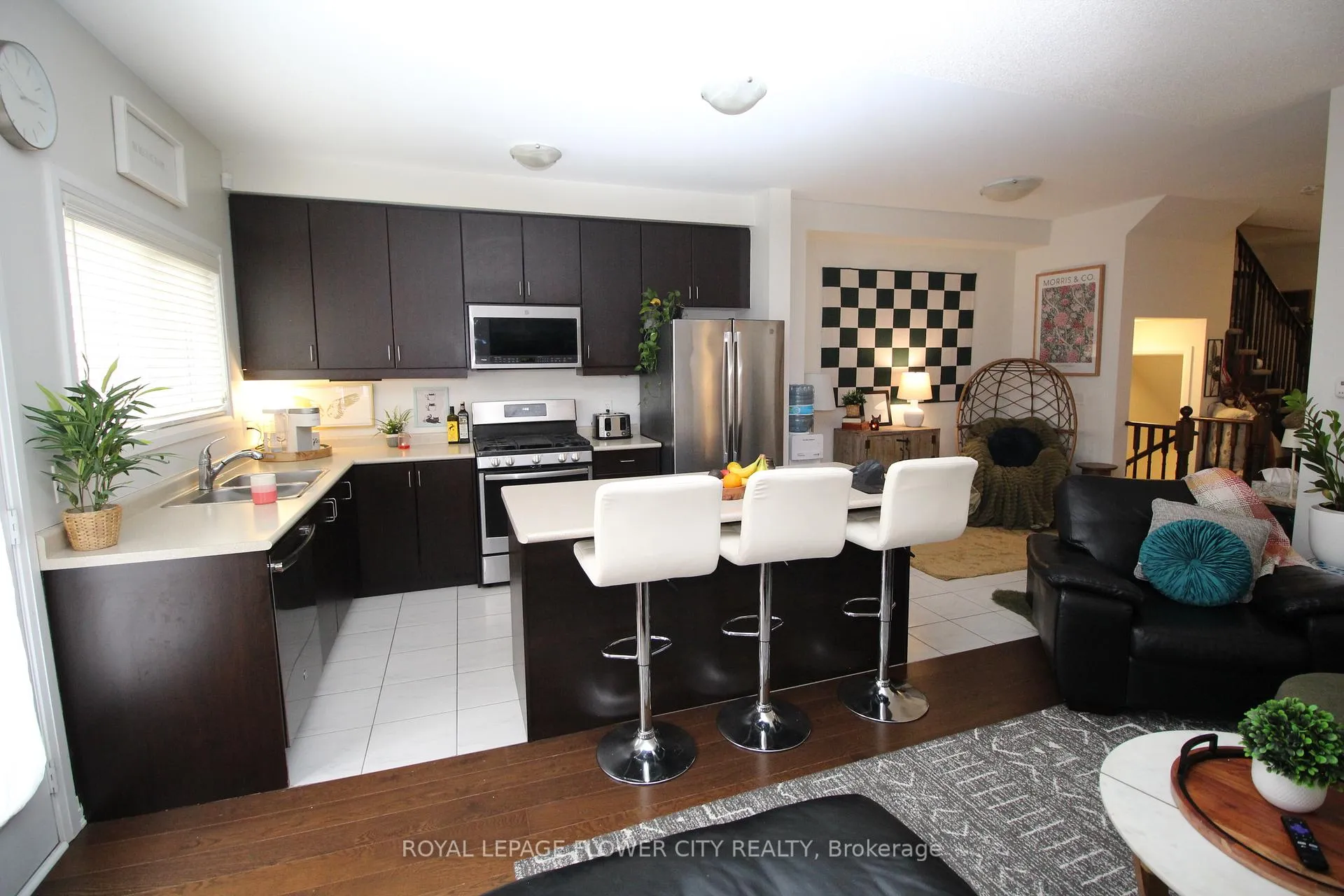 Photo 9 of 4060 Maitland Street, Lincoln, Beamsville — HOMEH