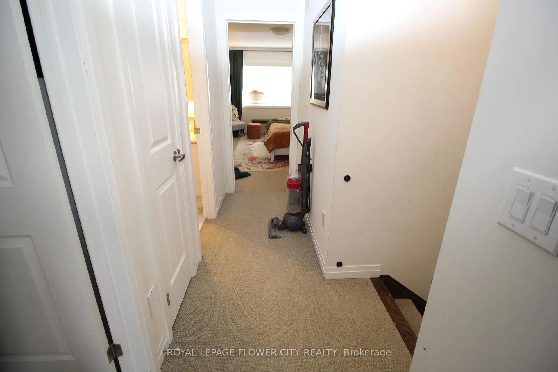 Photo 26 of 4060 Maitland Street, Lincoln, Beamsville — HOMEH