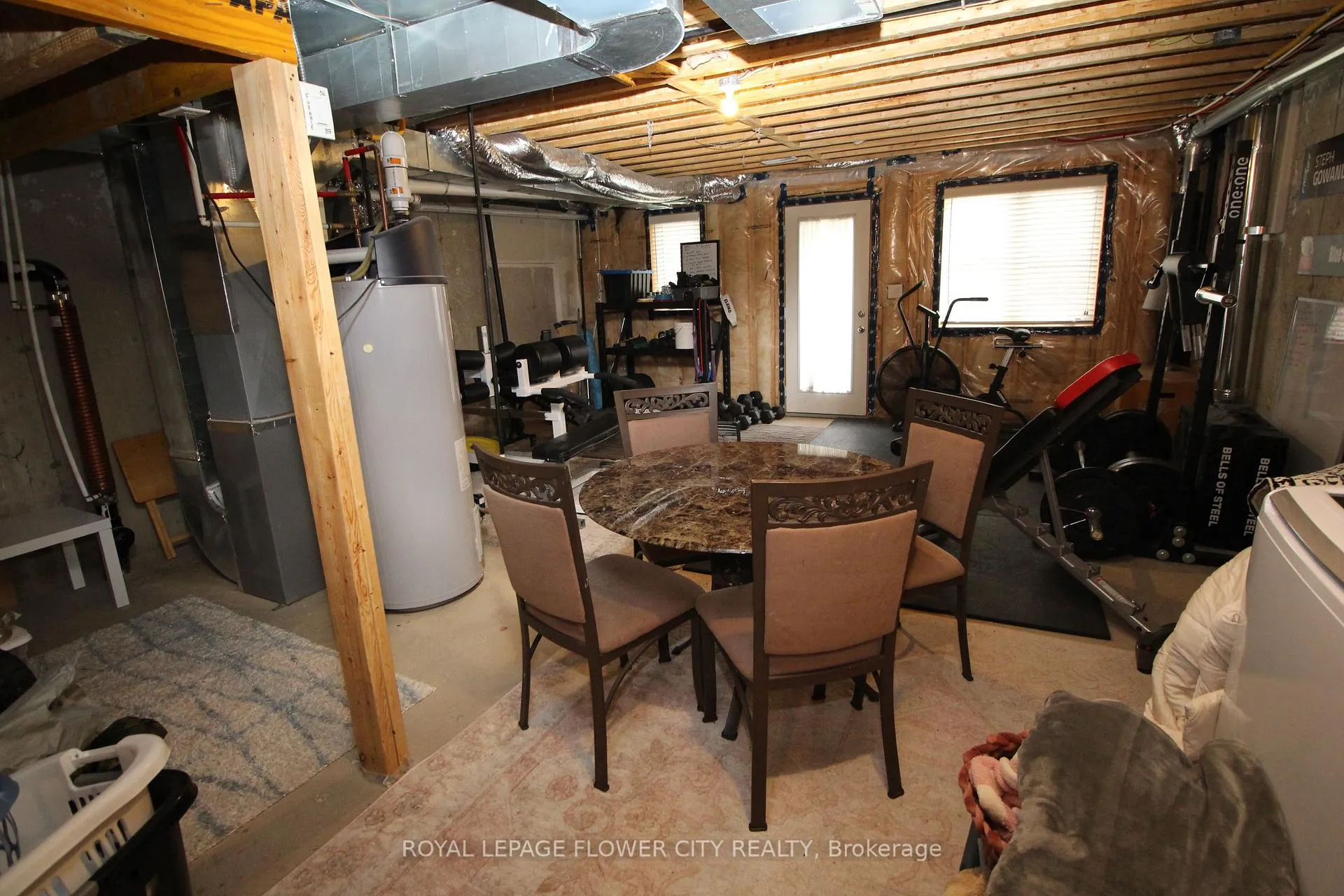 Photo 27 of 4060 Maitland Street, Lincoln, Beamsville — HOMEH