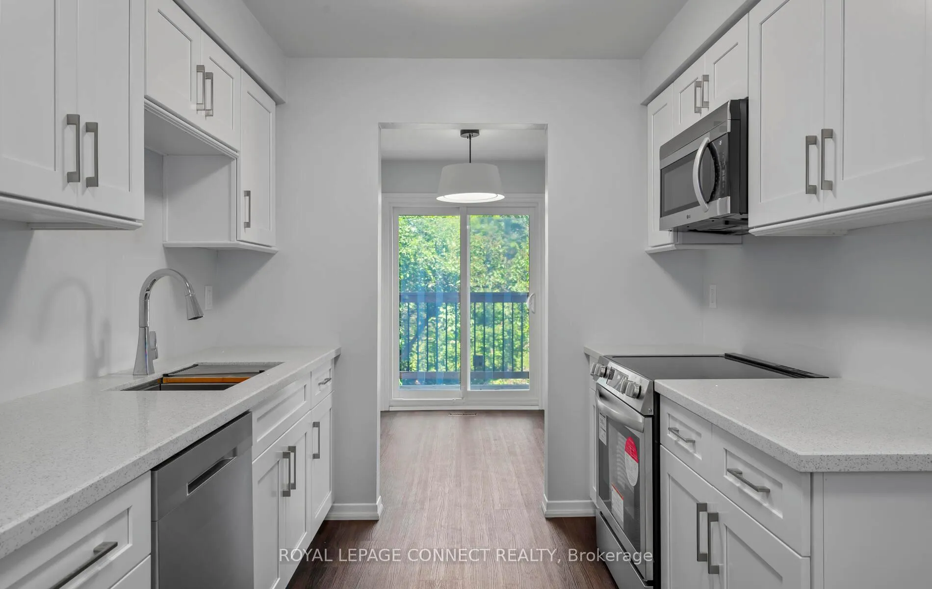 Photo 7 of 57 Daniels Crescent, Ajax, Central West — HOMEH