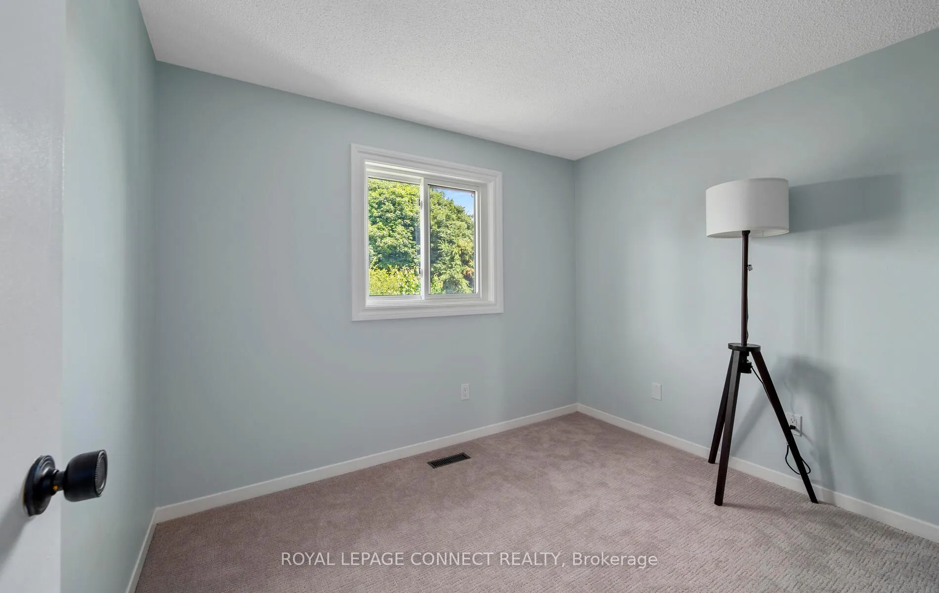 Photo 15 of 57 Daniels Crescent, Ajax, Central West — HOMEH