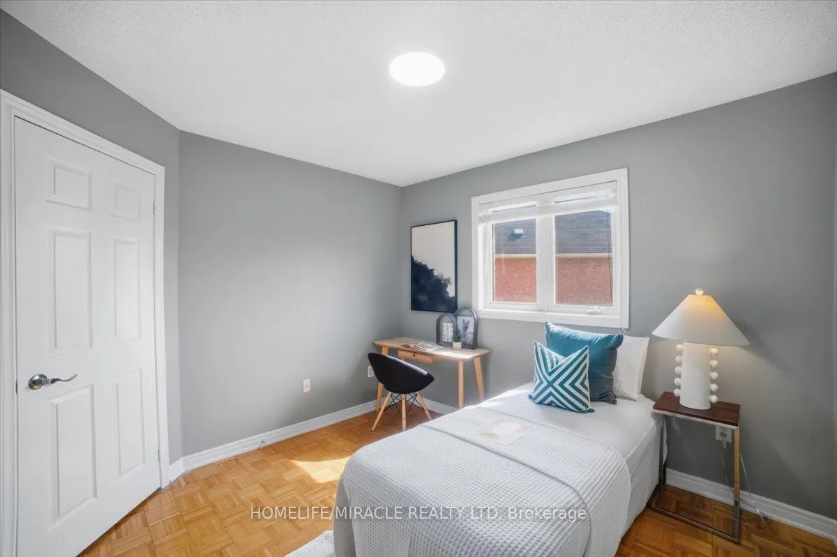 Photo 18 of 6 Prima Vista Court, Brampton, Fletcher's Meadow — HOMEH