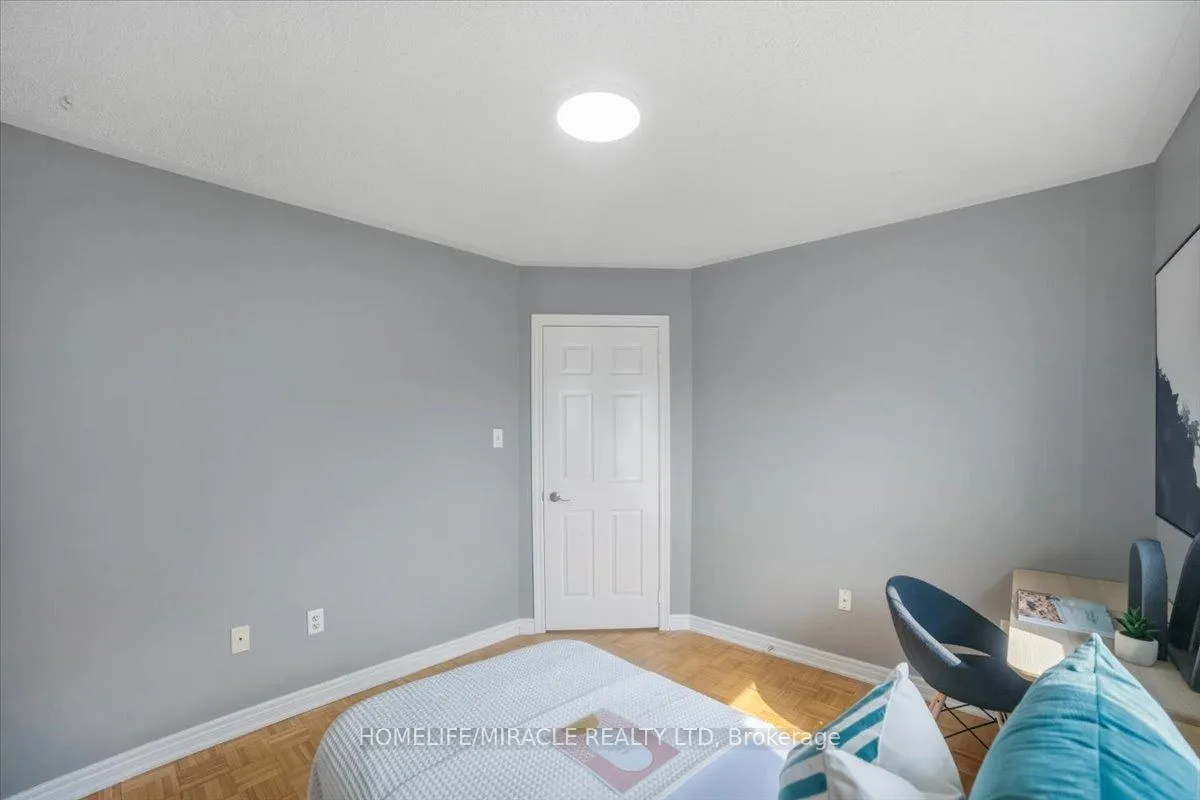 Photo 19 of 6 Prima Vista Court, Brampton, Fletcher's Meadow — HOMEH