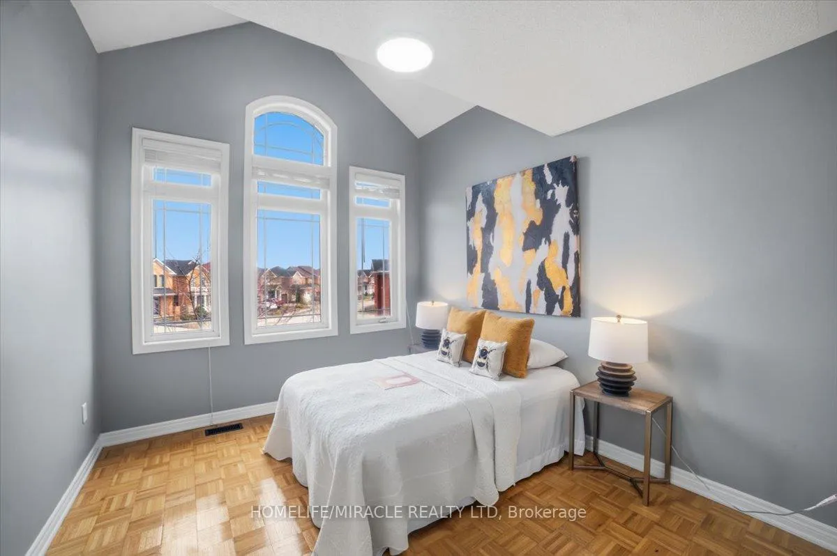 Photo 20 of 6 Prima Vista Court, Brampton, Fletcher's Meadow — HOMEH