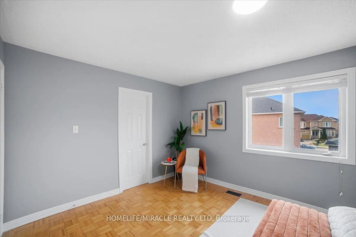 Photo 23 of 6 Prima Vista Court, Brampton, Fletcher's Meadow — HOMEH