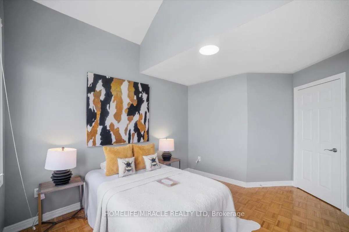 Photo 30 of 6 Prima Vista Court, Brampton, Fletcher's Meadow — HOMEH