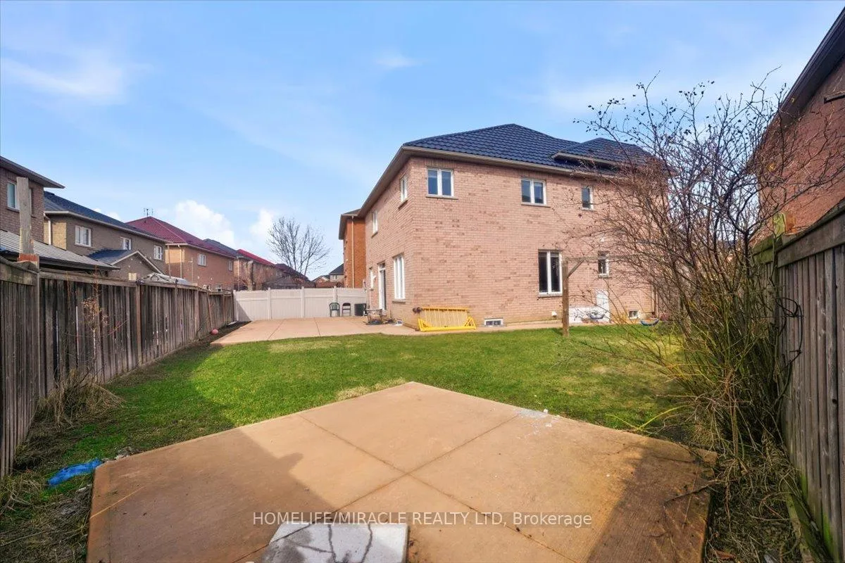 Photo 40 of 6 Prima Vista Court, Brampton, Fletcher's Meadow — HOMEH