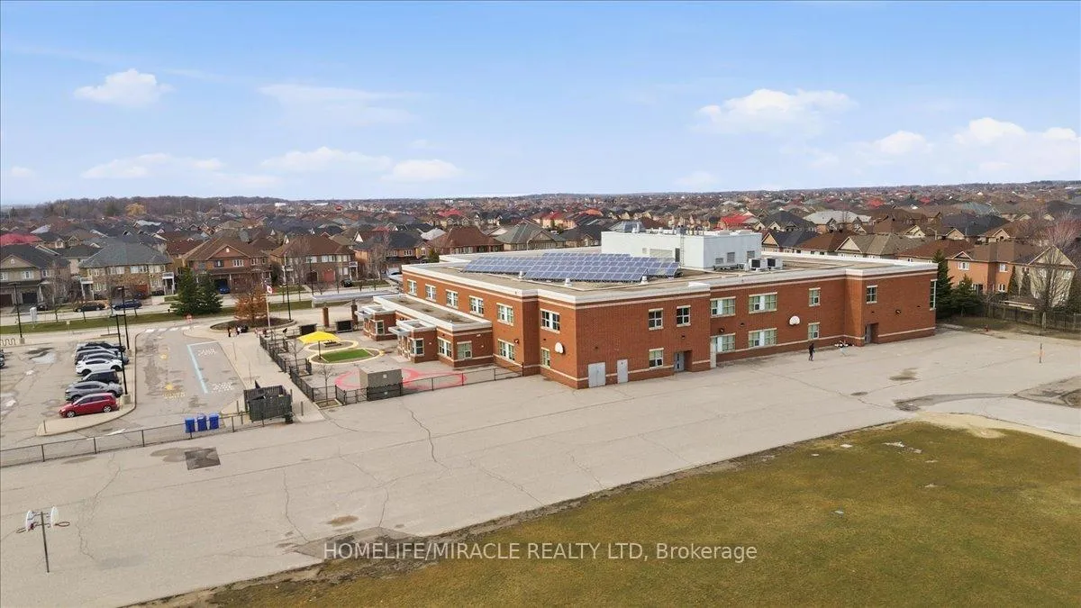 Photo 43 of 6 Prima Vista Court, Brampton, Fletcher's Meadow — HOMEH