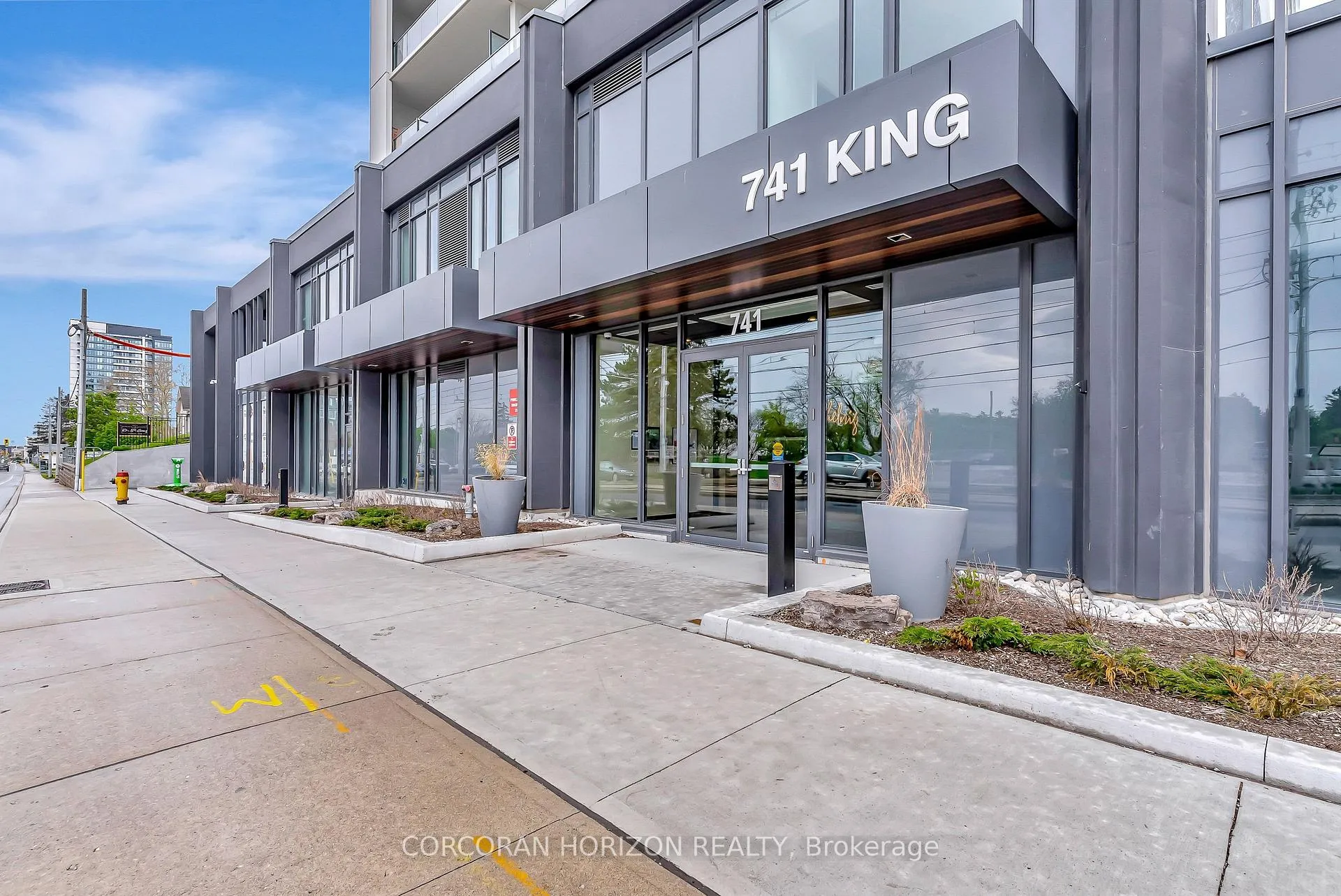 Photo 5 of Unit 1011, 741 King Street, Kitchener, KW Hospital — HOMEH