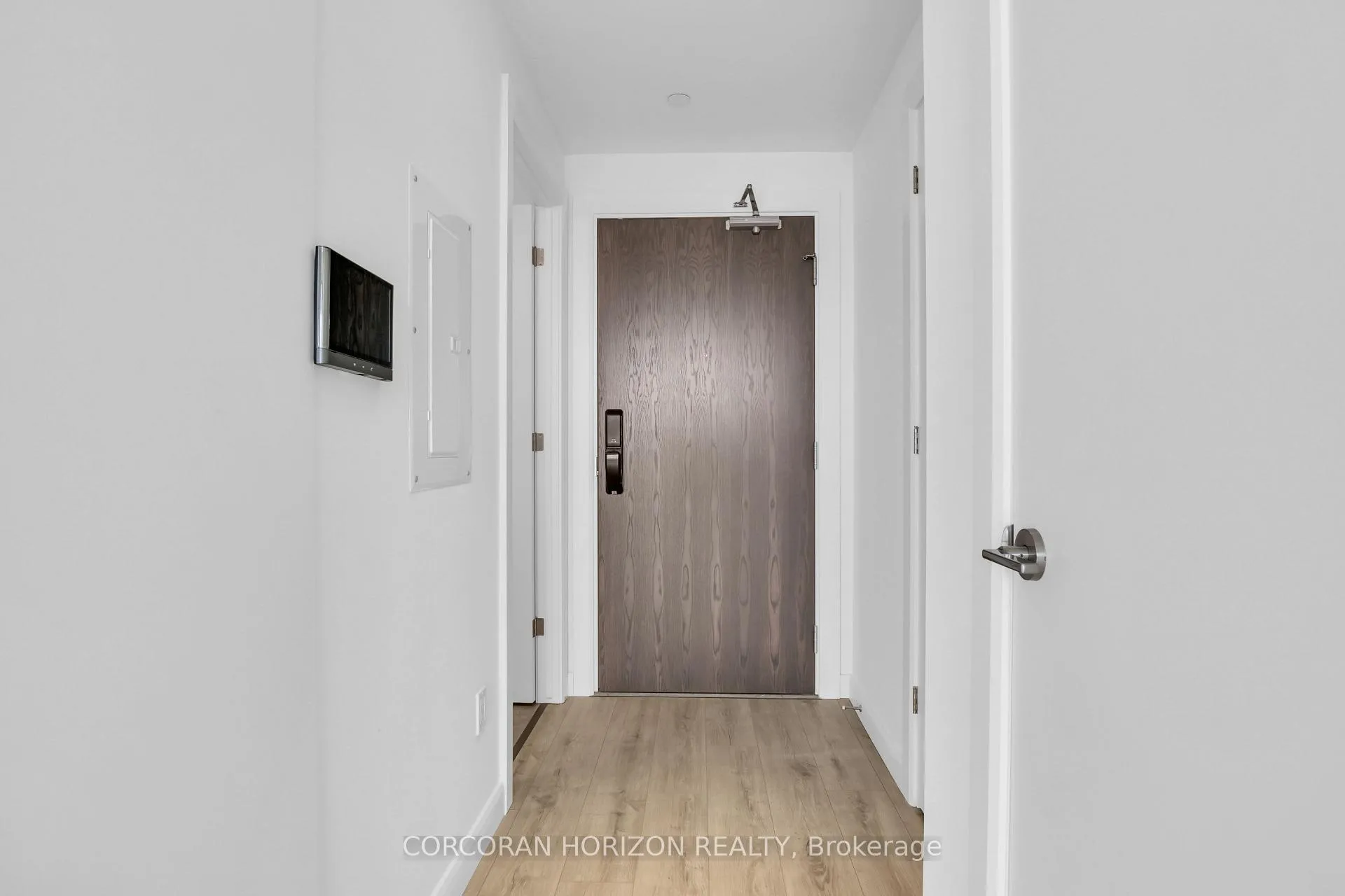 Photo 9 of Unit 1011, 741 King Street, Kitchener, KW Hospital — HOMEH