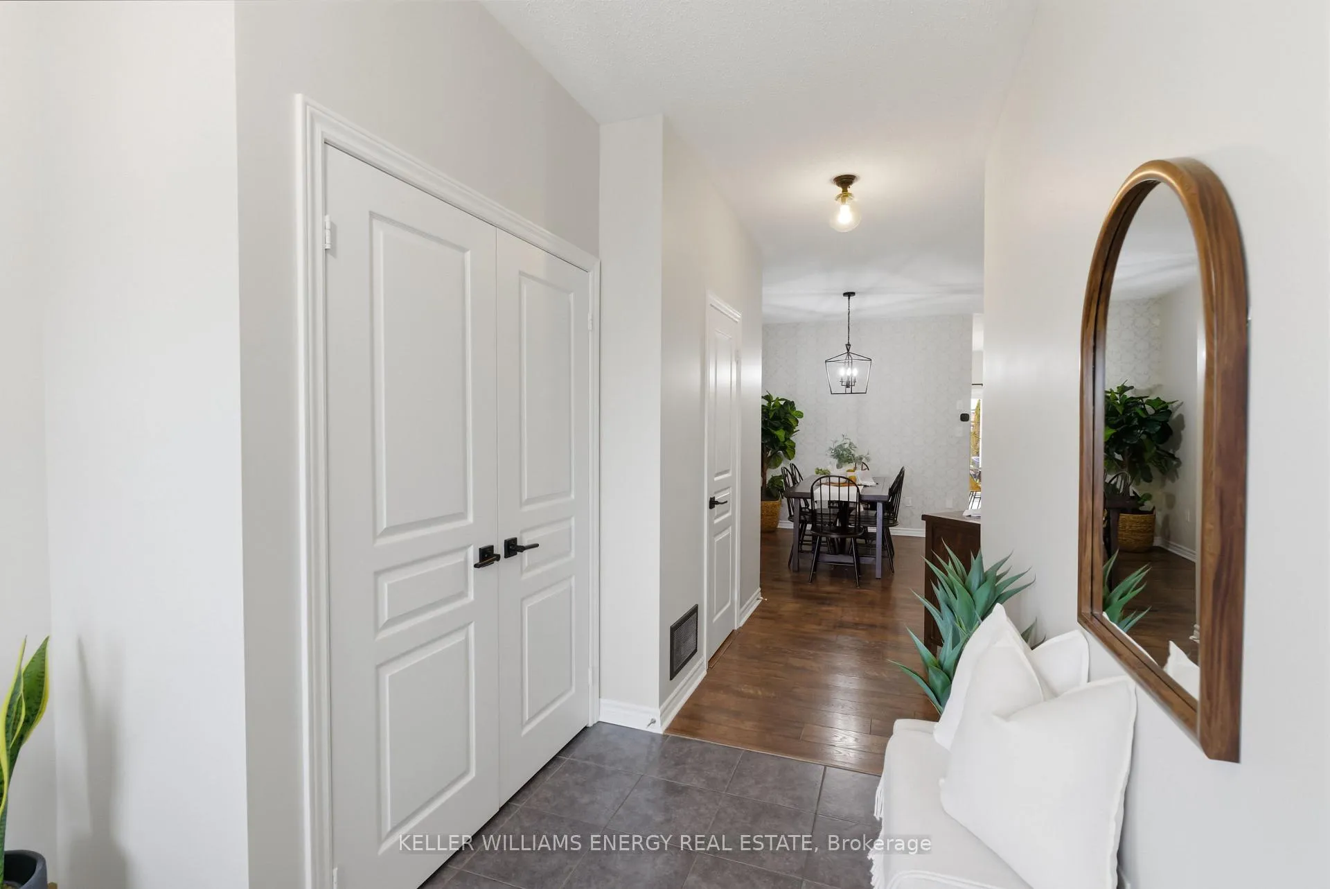 Photo 3 of 130 Buttonshaw Street, Clarington, Bowmanville — HOMEH