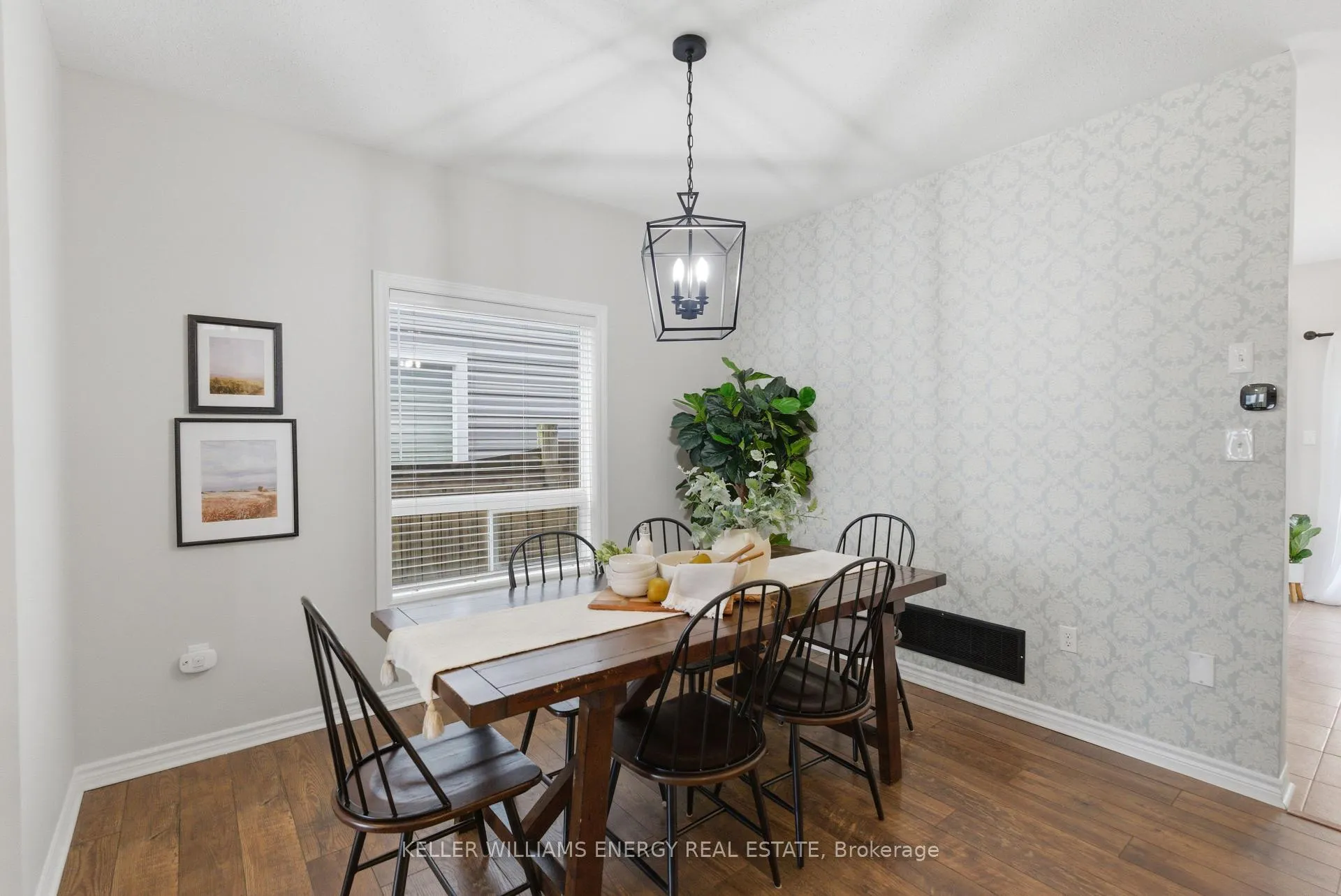 Photo 6 of 130 Buttonshaw Street, Clarington, Bowmanville — HOMEH