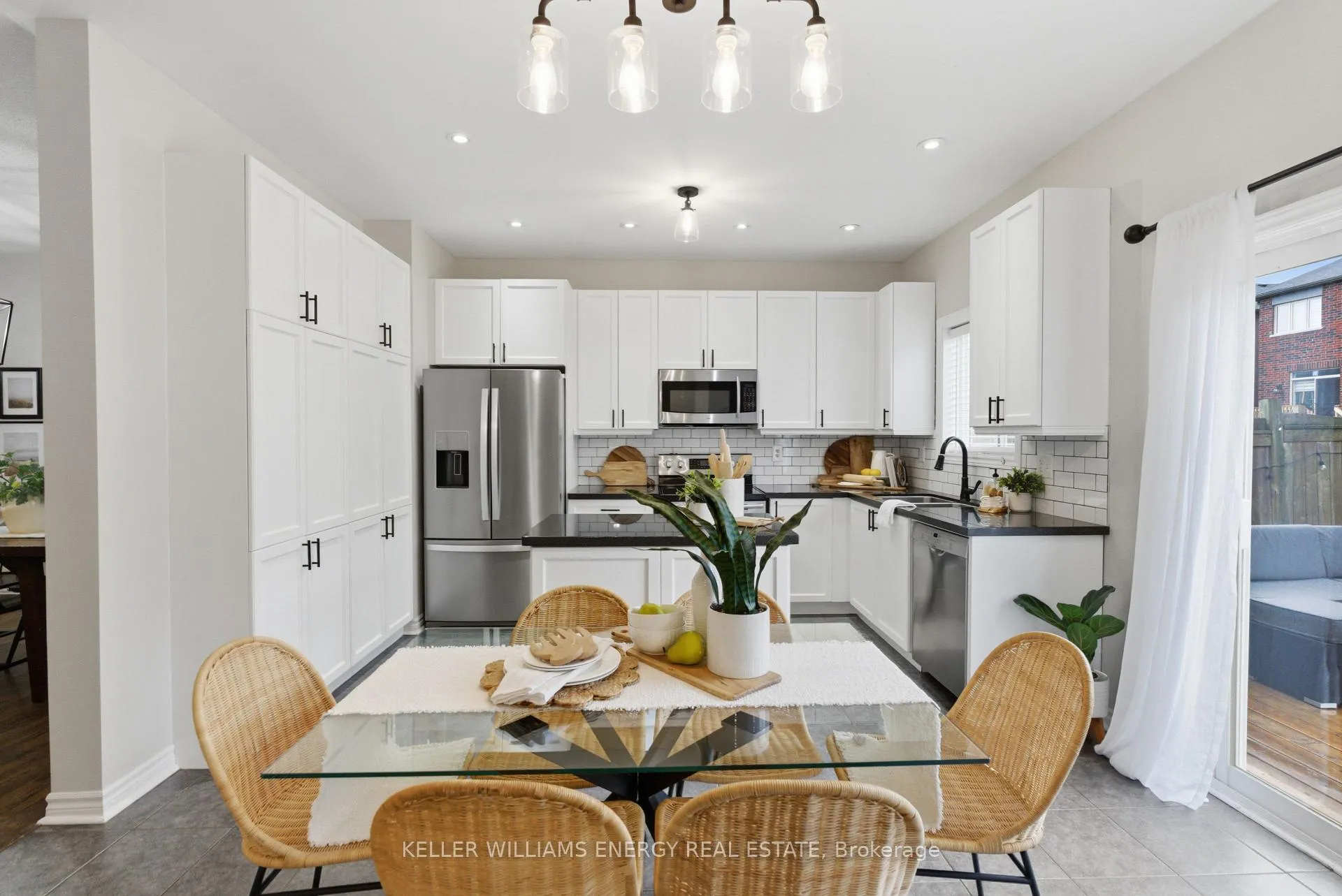 Photo 12 of 130 Buttonshaw Street, Clarington, Bowmanville — HOMEH