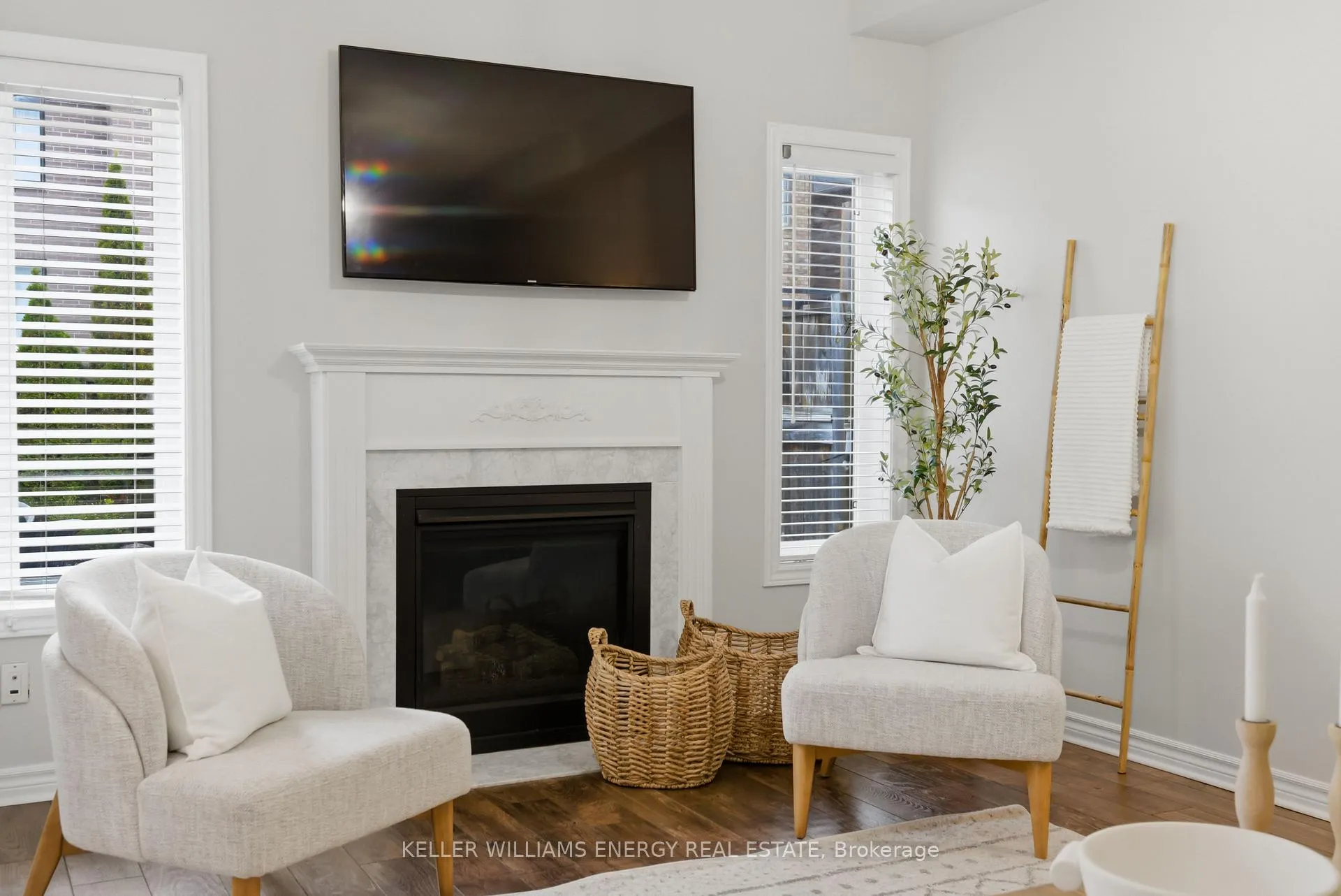 Photo 17 of 130 Buttonshaw Street, Clarington, Bowmanville — HOMEH