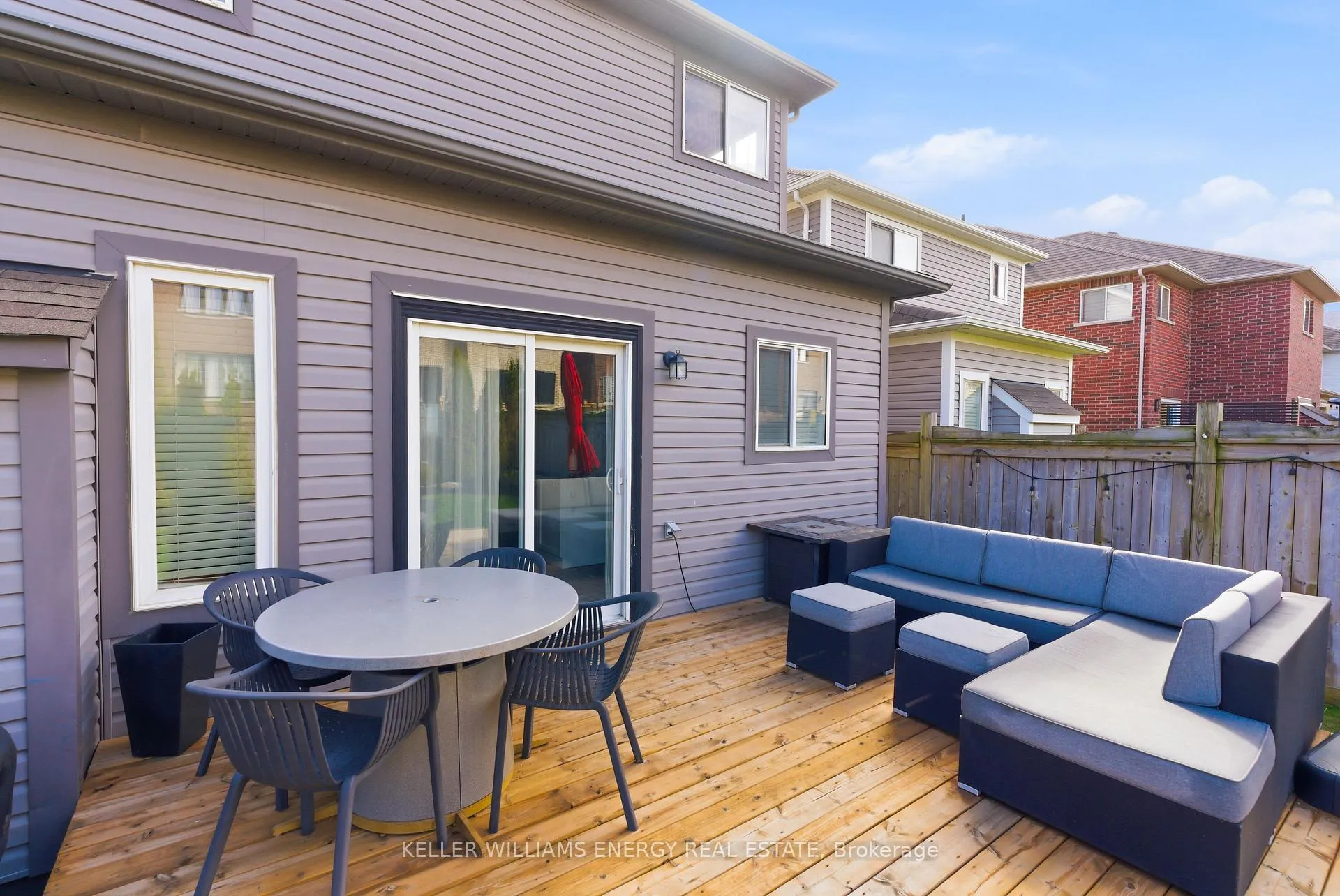 Photo 38 of 130 Buttonshaw Street, Clarington, Bowmanville — HOMEH