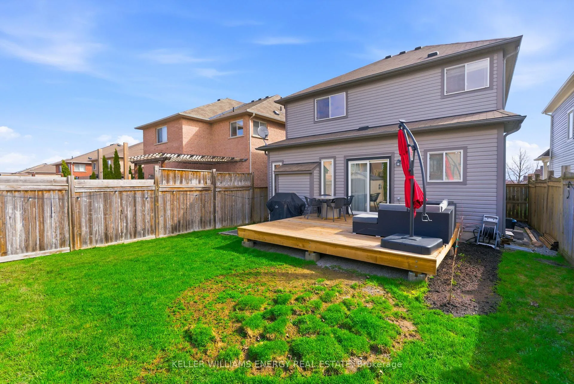 Photo 40 of 130 Buttonshaw Street, Clarington, Bowmanville — HOMEH