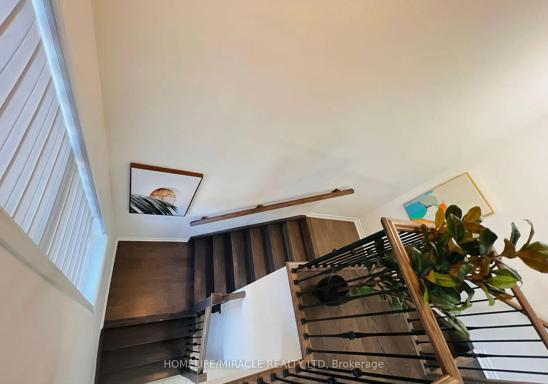 Photo 24 of 643 Anishinaabe Drive, Shelburne — HOMEH