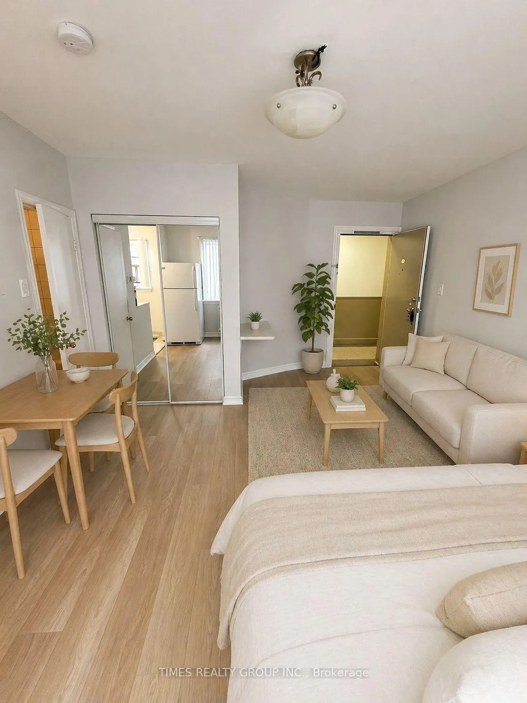 Photo 1 of Unit 103, 1566 Avenue Road, Toronto, Bedford Park-Nortown — HOMEH