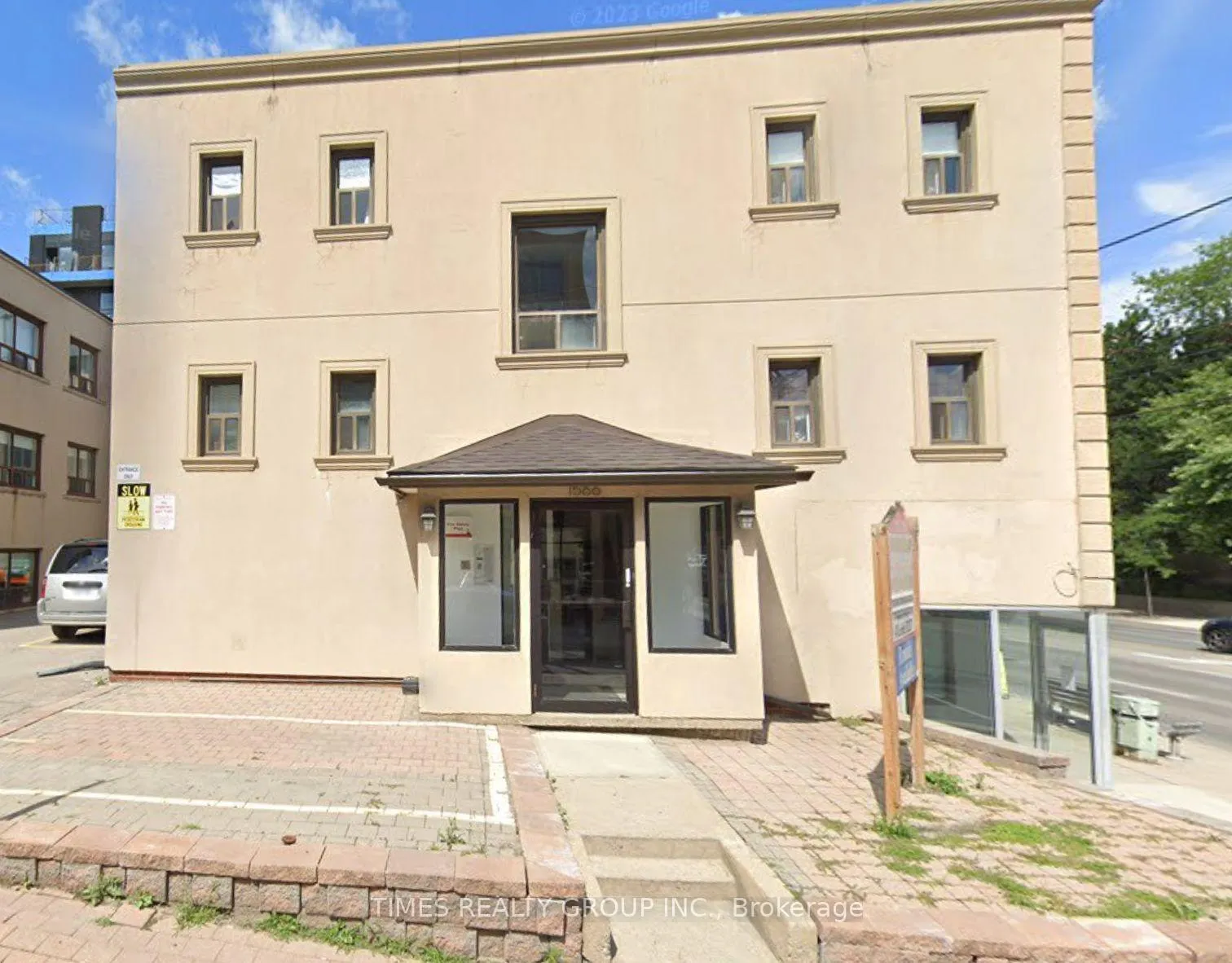 Photo 6 of Unit 103, 1566 Avenue Road, Toronto, Bedford Park-Nortown — HOMEH