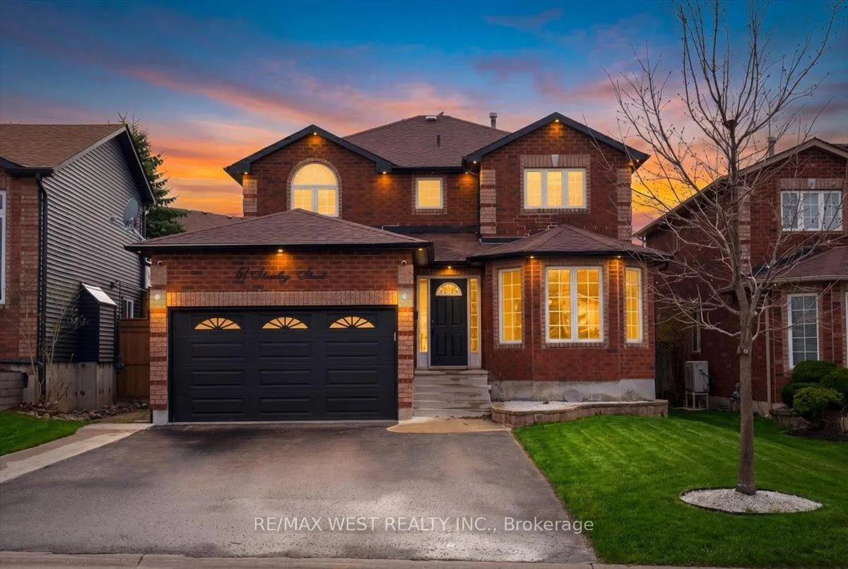 Photo 3 of 51 Stanley Street, Barrie, East Bayfield — HOMEH