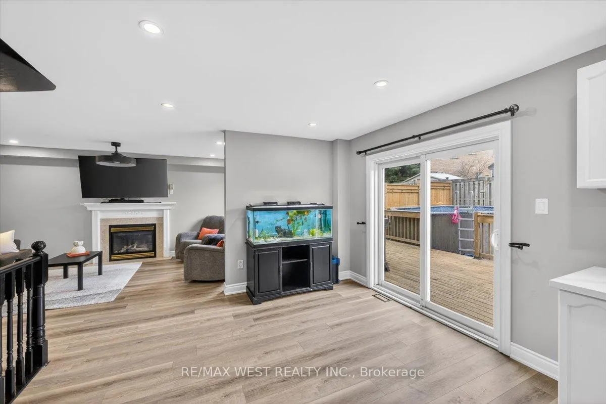 Photo 15 of 51 Stanley Street, Barrie, East Bayfield — HOMEH