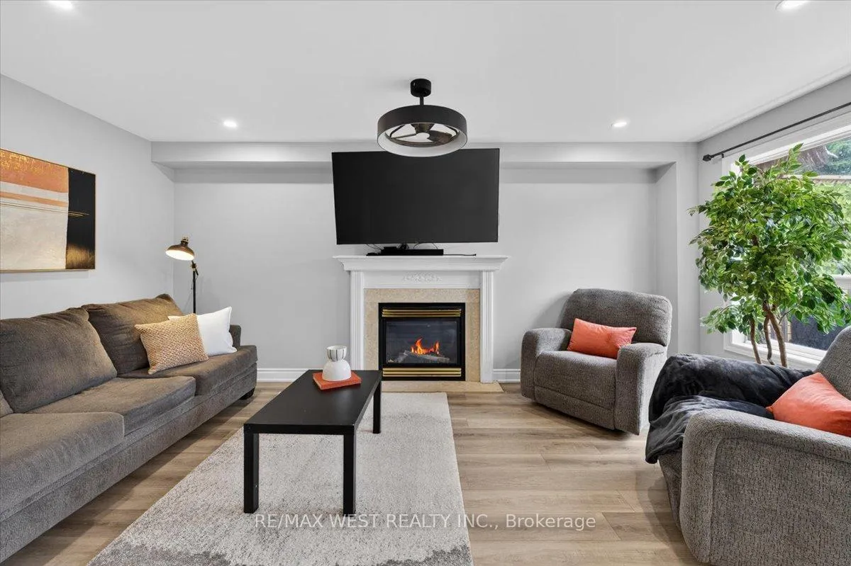 Photo 19 of 51 Stanley Street, Barrie, East Bayfield — HOMEH