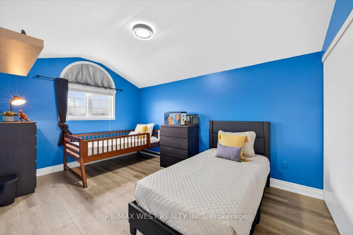 Photo 31 of 51 Stanley Street, Barrie, East Bayfield — HOMEH
