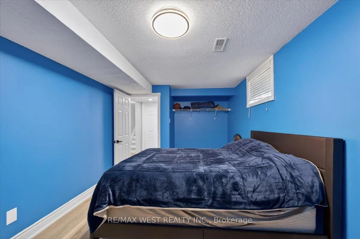 Photo 37 of 51 Stanley Street, Barrie, East Bayfield — HOMEH