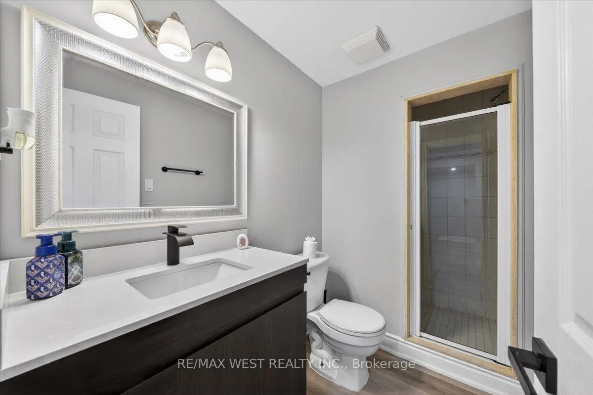 Photo 41 of 51 Stanley Street, Barrie, East Bayfield — HOMEH