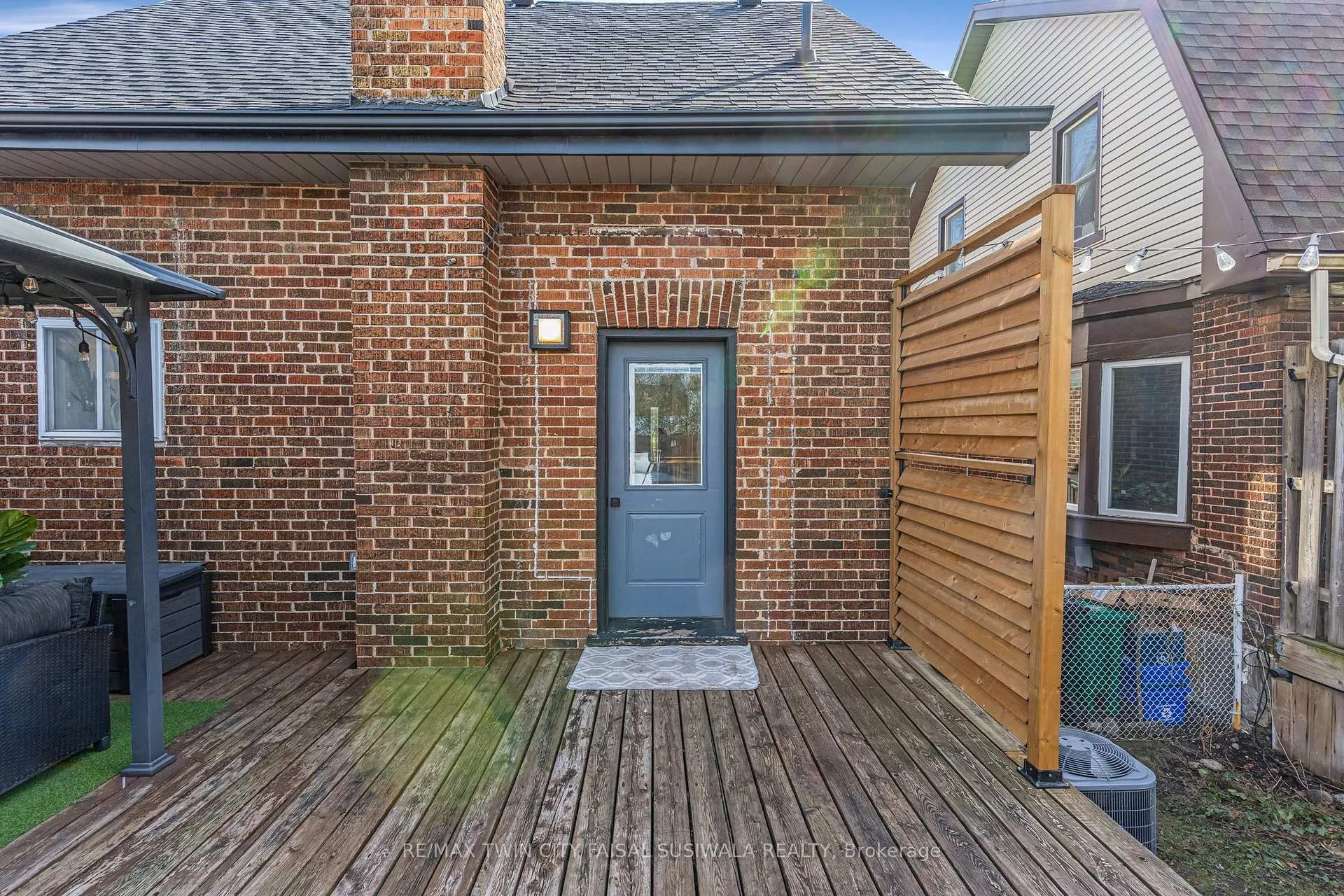 Photo 4 of 129 Ahrens Street W, Kitchener — HOMEH
