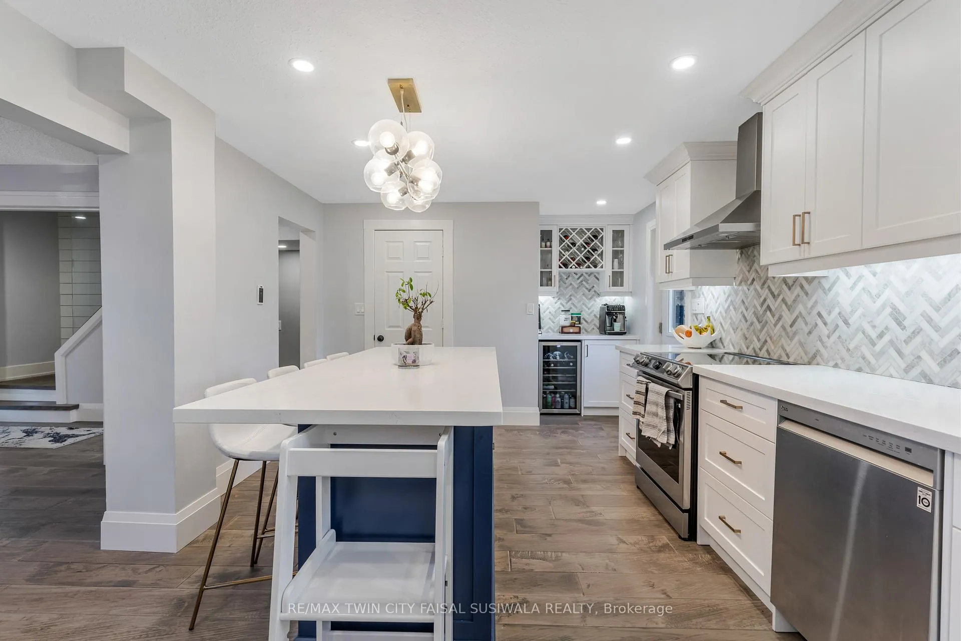 Photo 16 of 129 Ahrens Street W, Kitchener — HOMEH