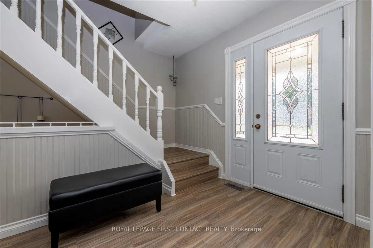 Photo 3 of 23 Virgilwood Crescent, Barrie, Cundles East — HOMEH