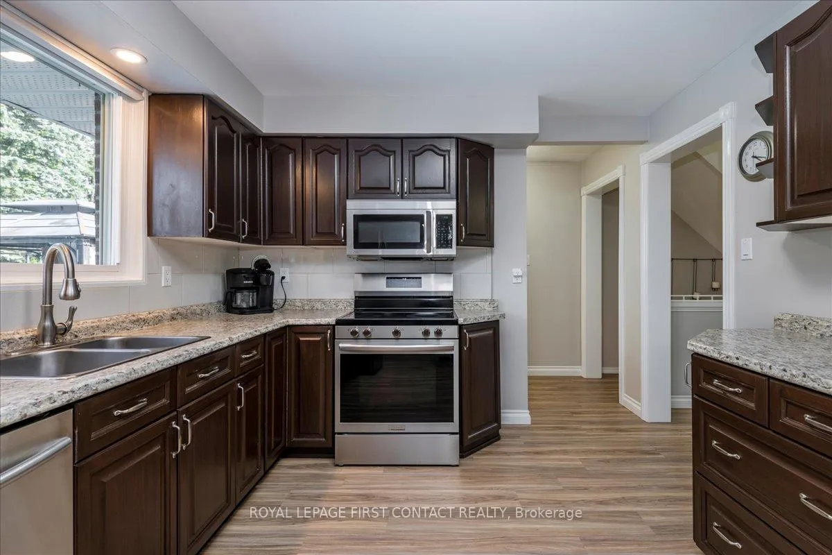 Photo 10 of 23 Virgilwood Crescent, Barrie, Cundles East — HOMEH