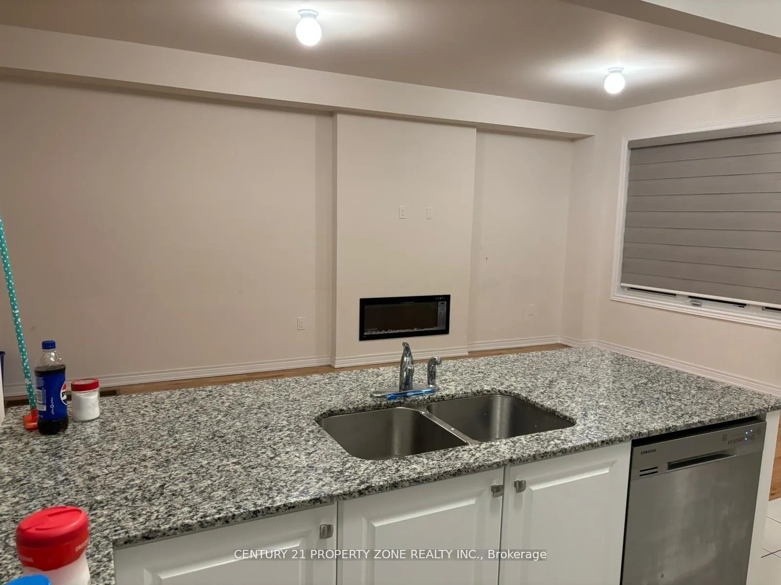 Photo 3 of 1272 Amherst Gate, Oshawa, Kedron — HOMEH