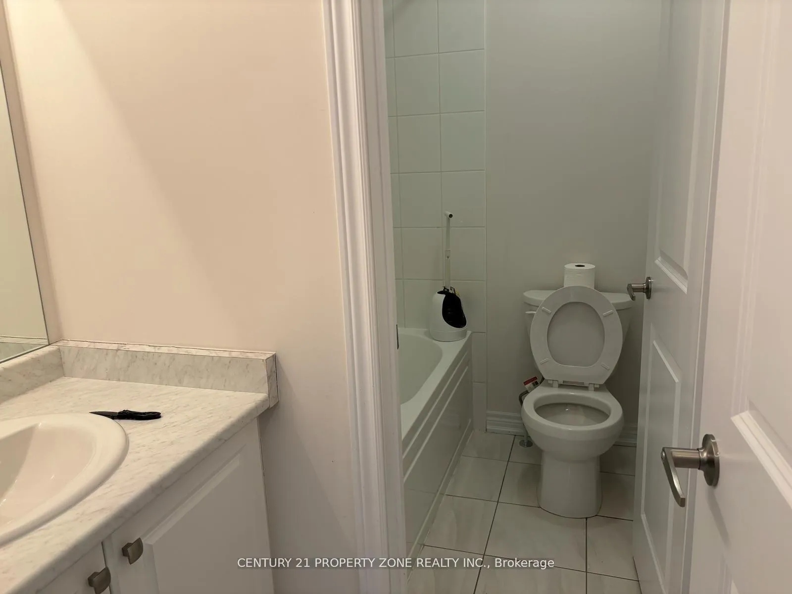 Photo 12 of 1272 Amherst Gate, Oshawa, Kedron — HOMEH