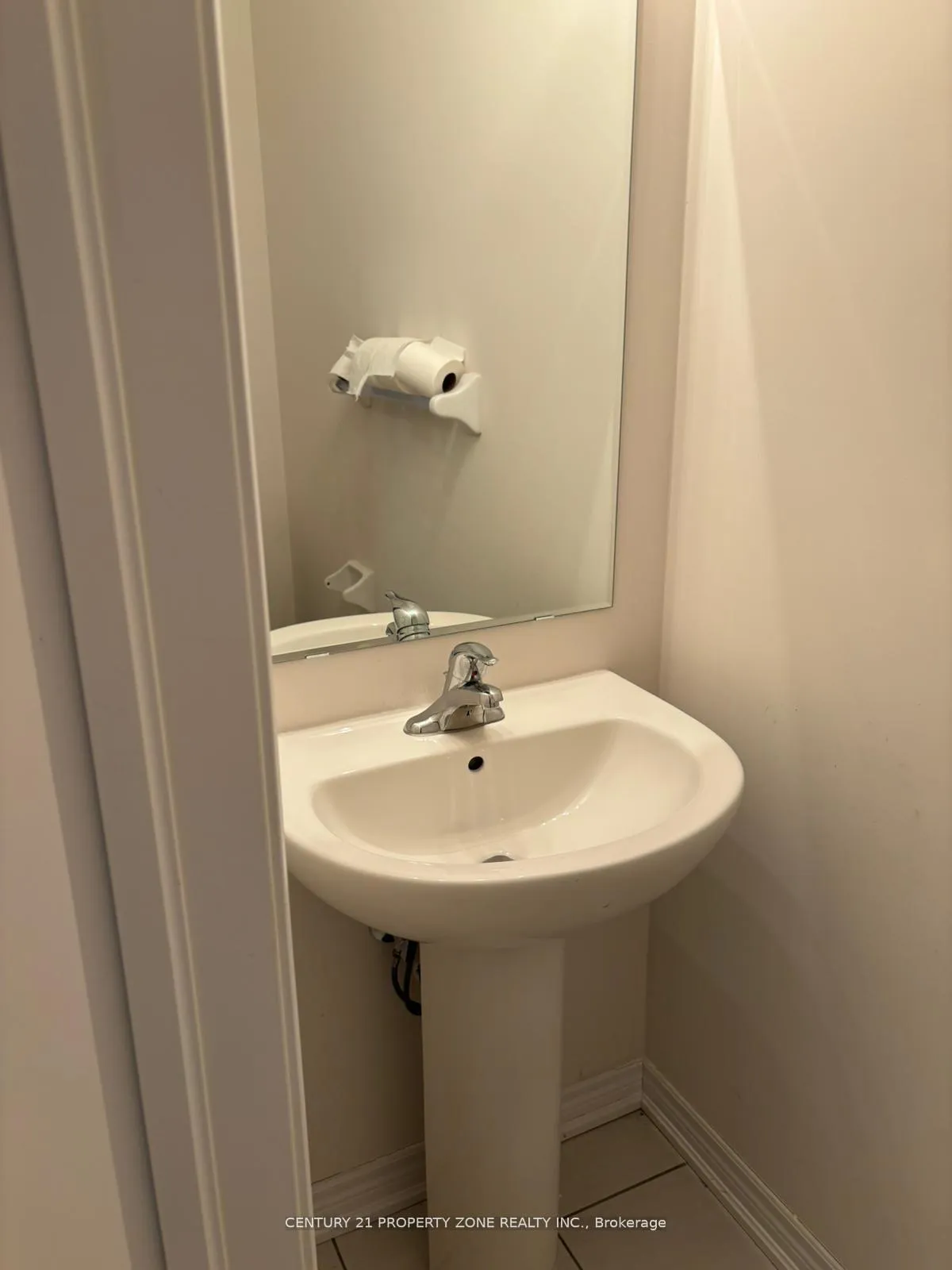 Photo 17 of 1272 Amherst Gate, Oshawa, Kedron — HOMEH