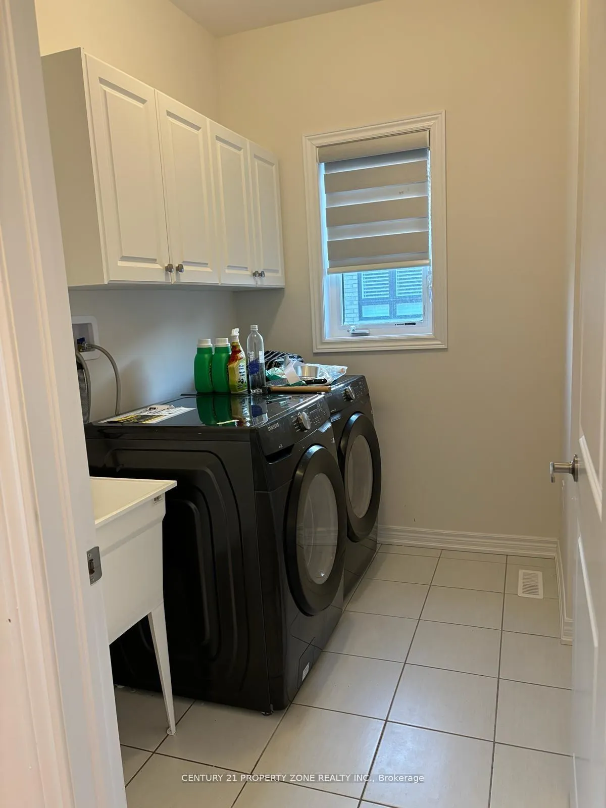 Photo 18 of 1272 Amherst Gate, Oshawa, Kedron — HOMEH